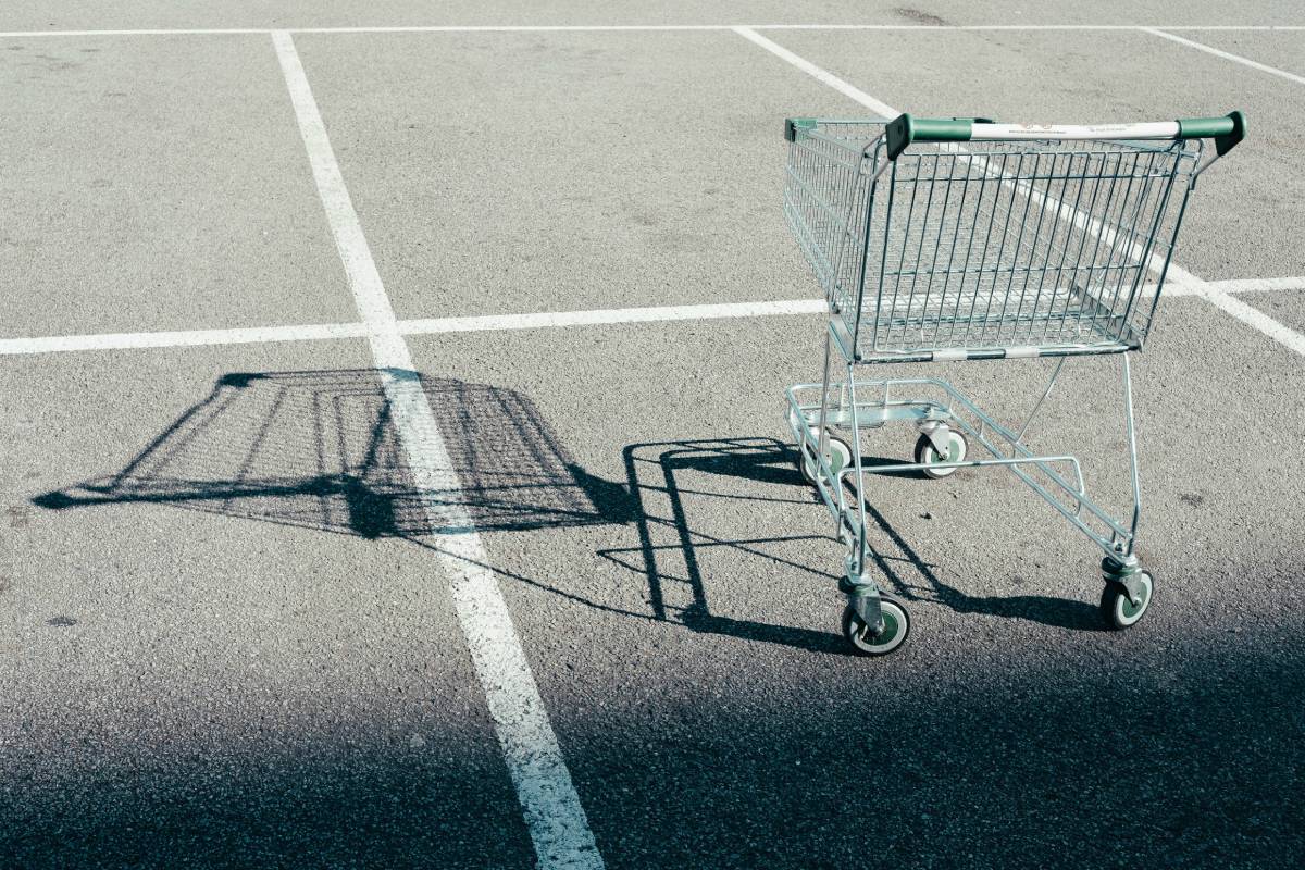 Can You Bring a Cart on a Plane? - Clever Journey | Travel Gear Reviews, Packing Tips, Travel Advice