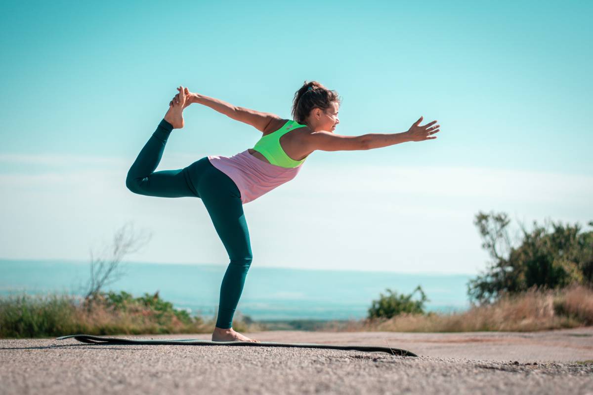 Flying High: Discovering Vital In-flight Exercises to Elevate Your Long-Haul Travel Experience