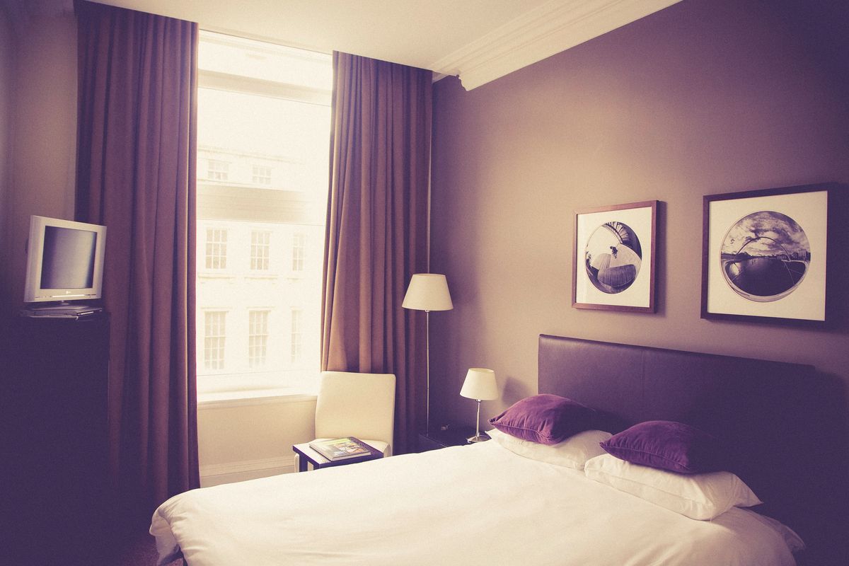 Uncover Secret Budget Stays: How to Save Money on Accommodation